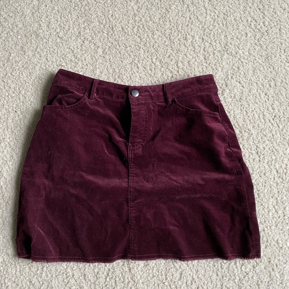 Forever 21 Burgundy Corduroy Skirt Size Medium
